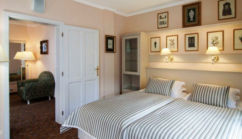 KARLSBAD GRANDE MADONNA (Aura Palace) Karlovy Vary